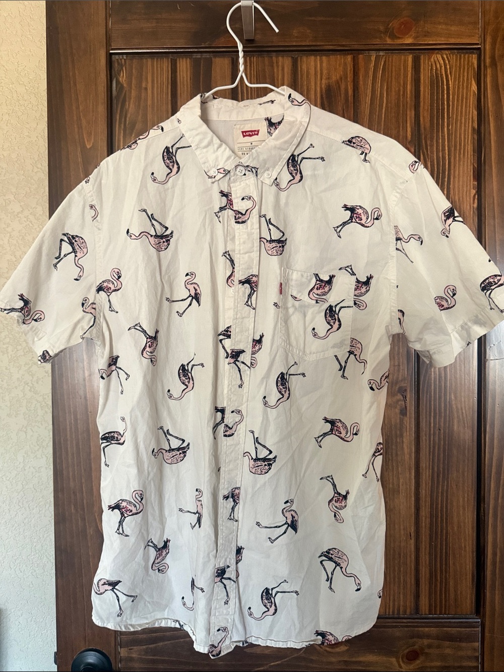 Levi's White Short-Sleeve Button-Up Shirt with Pink & Black Flamingo Print